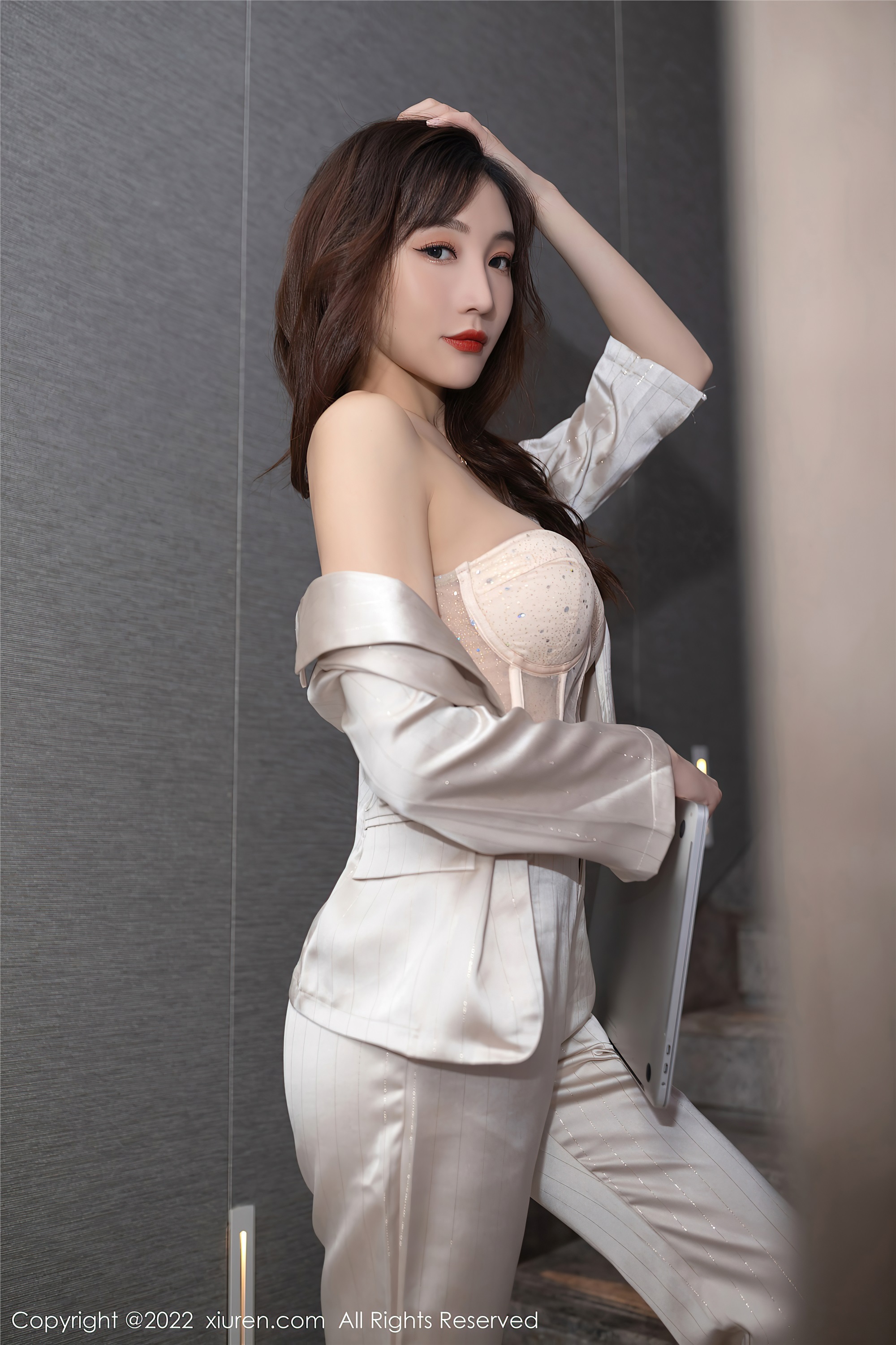 Xiuren秀人网 2022.09.15 NO.5594 陆萱萱